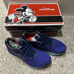 New Balance Disney Haunted House